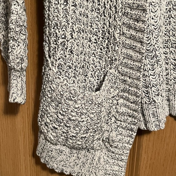 Express Gray Knit Cardigan - Picture 7 of 9